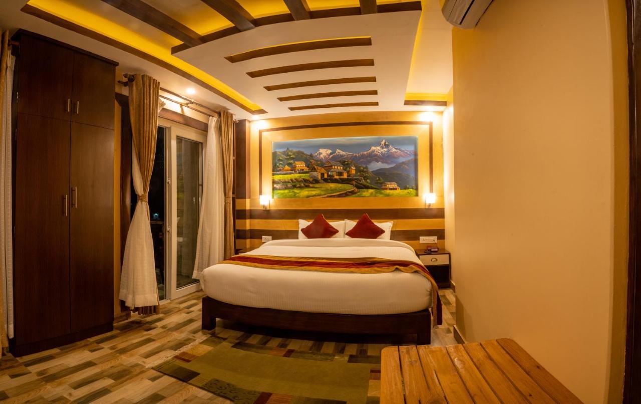 Hotel Satkar Pvt Ltd Pokhara Esterno foto